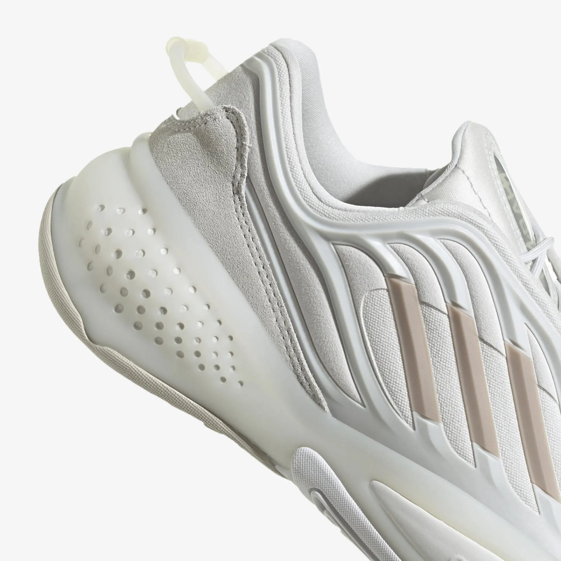 Adidas Originals | OZRAH  { CRYSTAL WHITE / ALUMINIUM