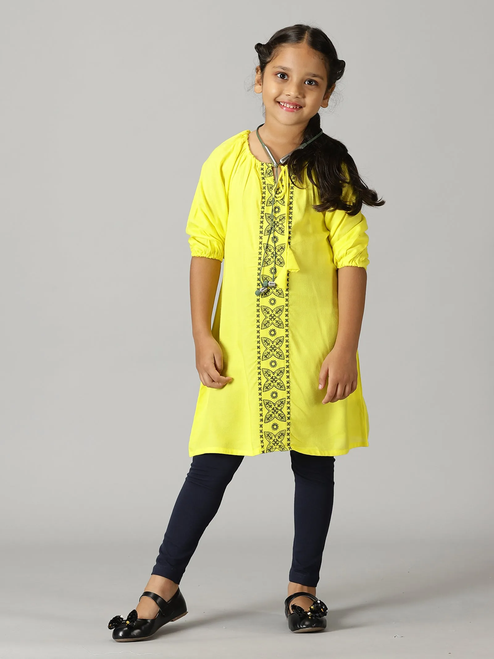 Girls Full Sleeve Neck Tie Up Kurta & Lycra Legging Set