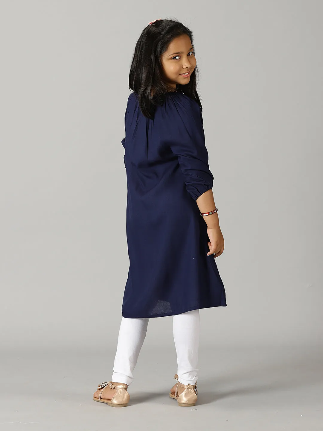 Girls Full Sleeve Neck Tie Up Kurta