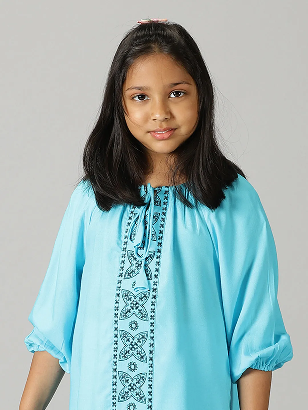 Girls Full Sleeve Neck Tie Up Kurta