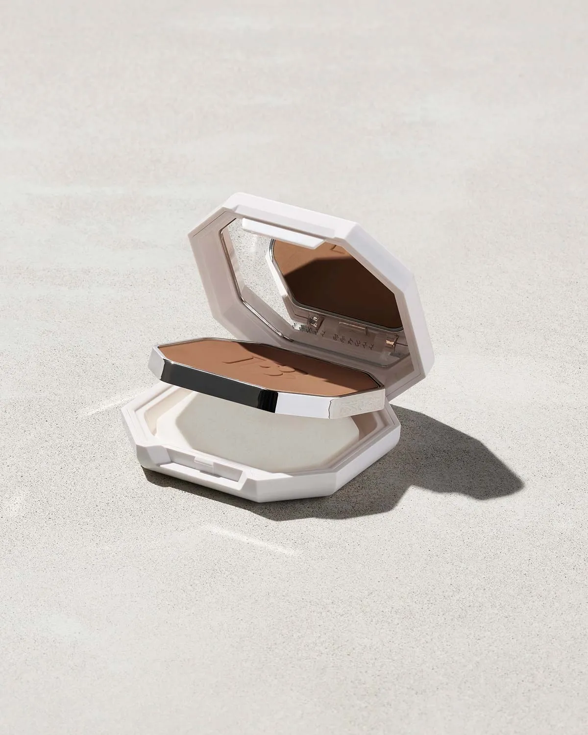 Pro Filt'r Soft Matte Powder Foundation — #330