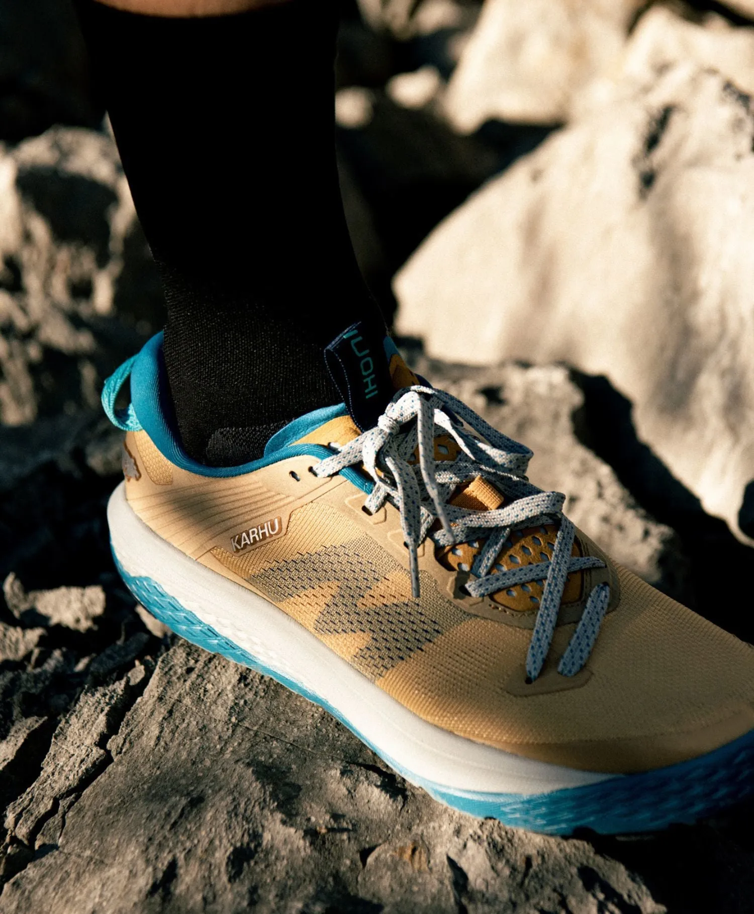 WOMEN'S IKONI TRAIL 1.0 - NEW WHEAT / CRYSTAL TEAL