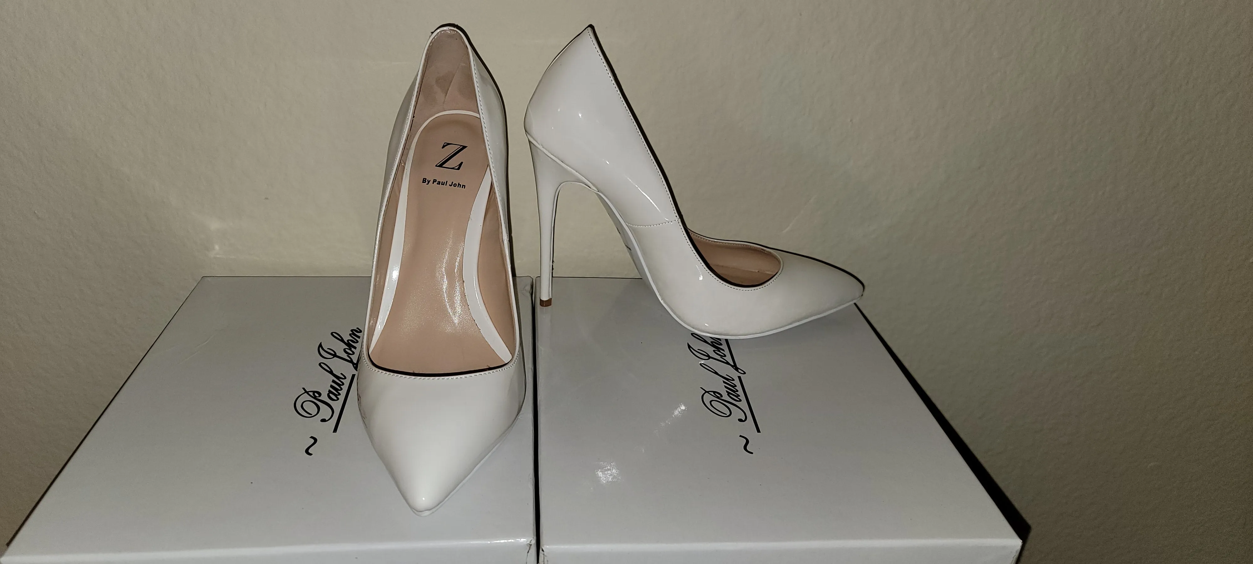 Z by Paul John high heel pumps